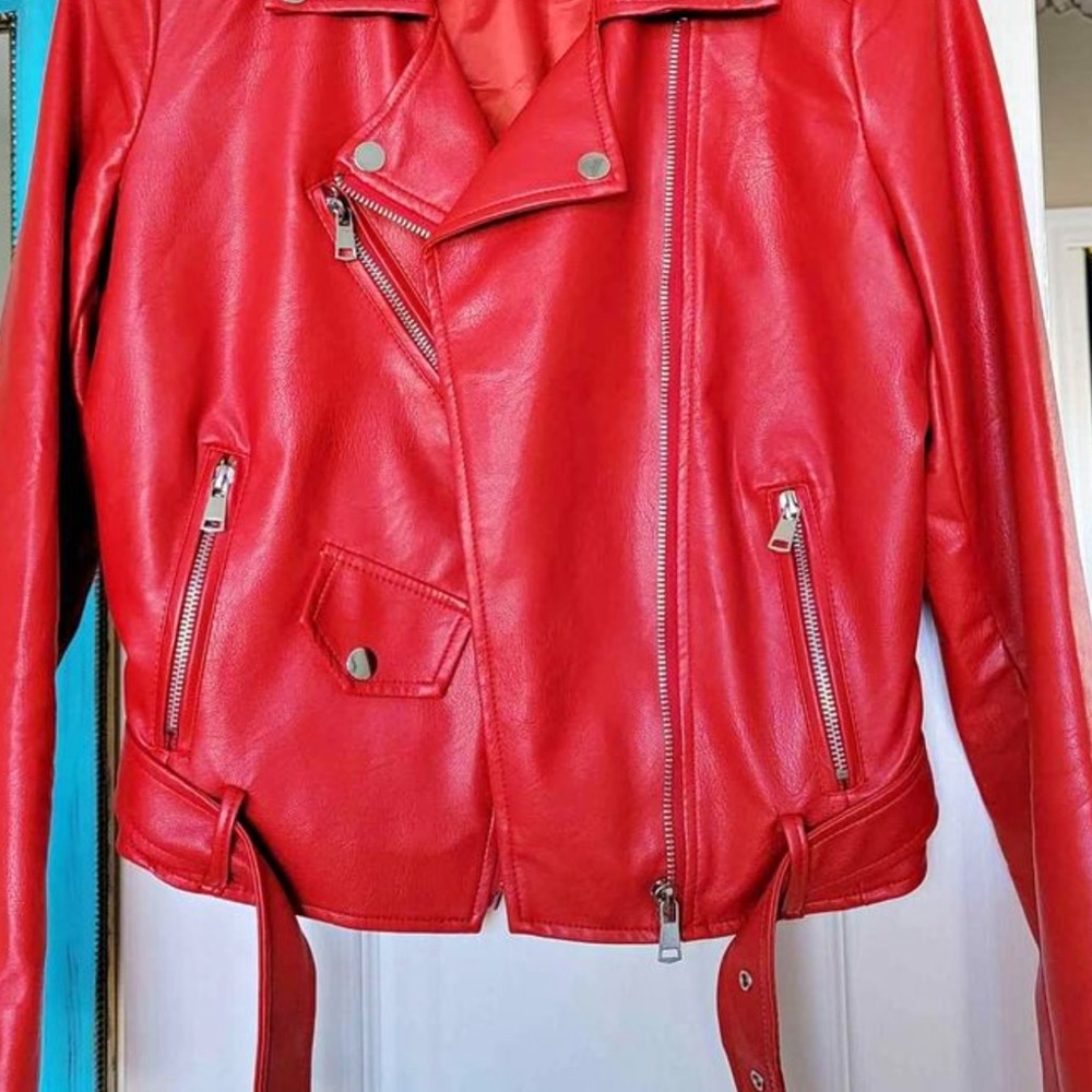Red leather jacket - Picture 3 of 4